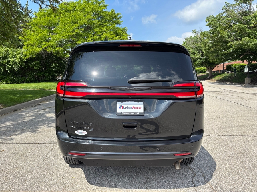 Used 2023 Chrysler Pacifica Touring L Sport - BraunAbility Side Entry Entry Fold Out Automatic Ramp