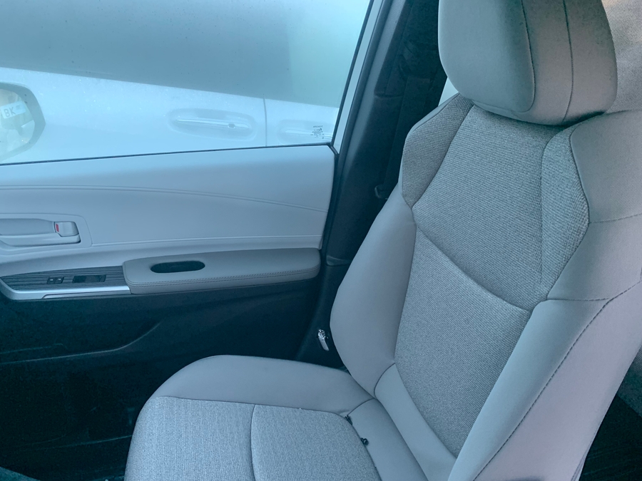 New 2026 Toyota Sienna Hybrid LE - Vantage Mobility Rear Entry Entry Fold Out Manual Ramp