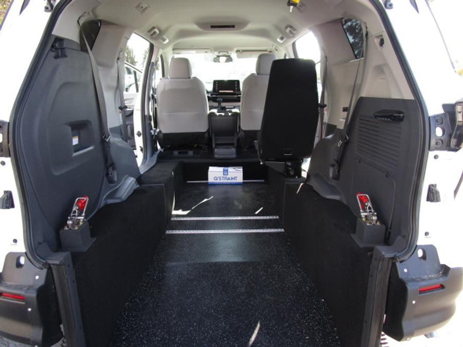 Used 2024 Toyota Sienna Hybrid LE - Vantage Mobility Commercial Rear Entry Entry Fold Out Manual Ramp