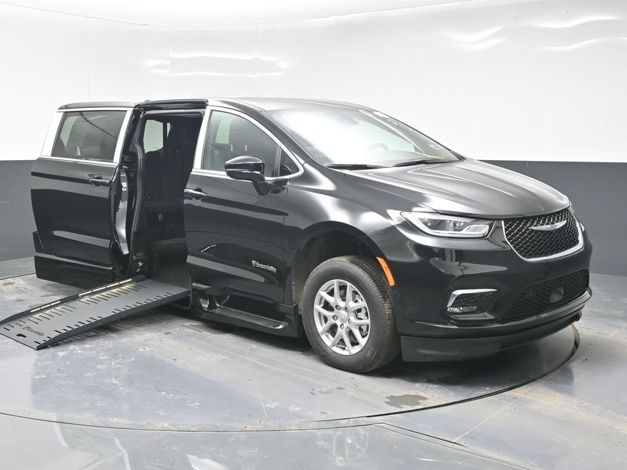 Black Chrysler Pacifica with Side Entry Automatic Fold Out ramp