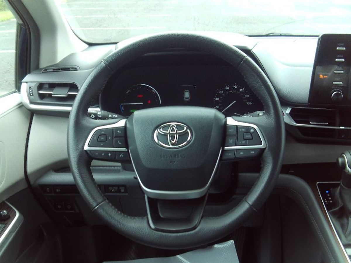 2024 TOYOTA SIENNA - Image 5