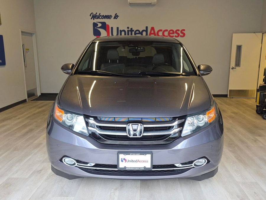 Used 2015 Honda Odyssey Touring Elite - VMI Side Entry Entry In Floor Automatic Ramp