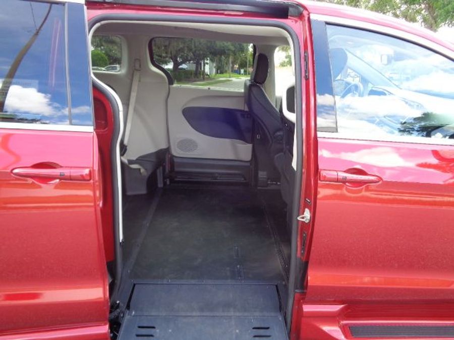 Used 2024 Chrysler Pacifica Touring L - BraunAbility Side Entry Entry In Floor Automatic Ramp