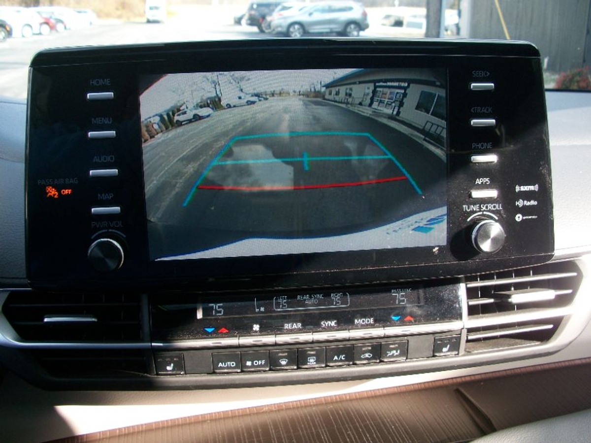 2024 TOYOTA SIENNA - Image 7