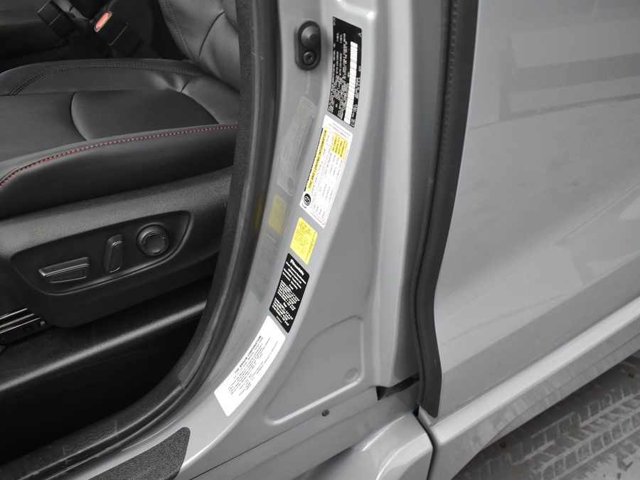 New 2026 Toyota Sienna Hybrid XSE Sport - BraunAbility Side Entry Fold Out Automatic Ramp