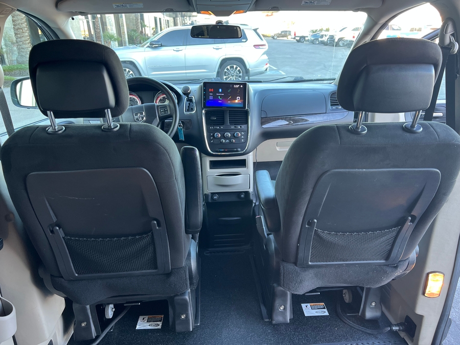 Used 2011 Dodge Grand Caravan Express -  Side Entry Entry Fold Out Manual Ramp