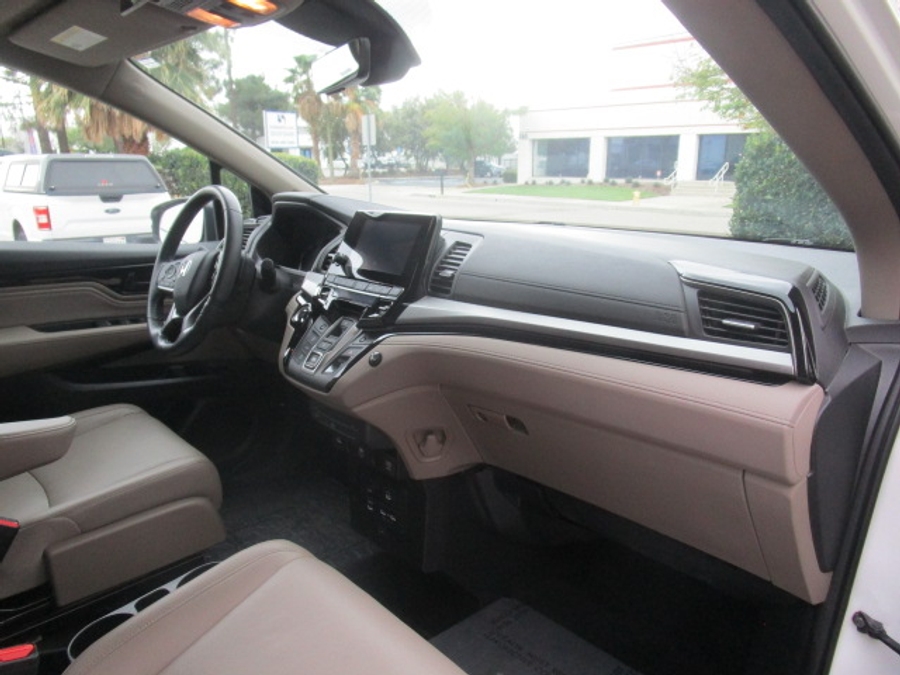 Used 2022 Honda Odyssey Touring - VMI Side Entry Entry In Floor Automatic Ramp