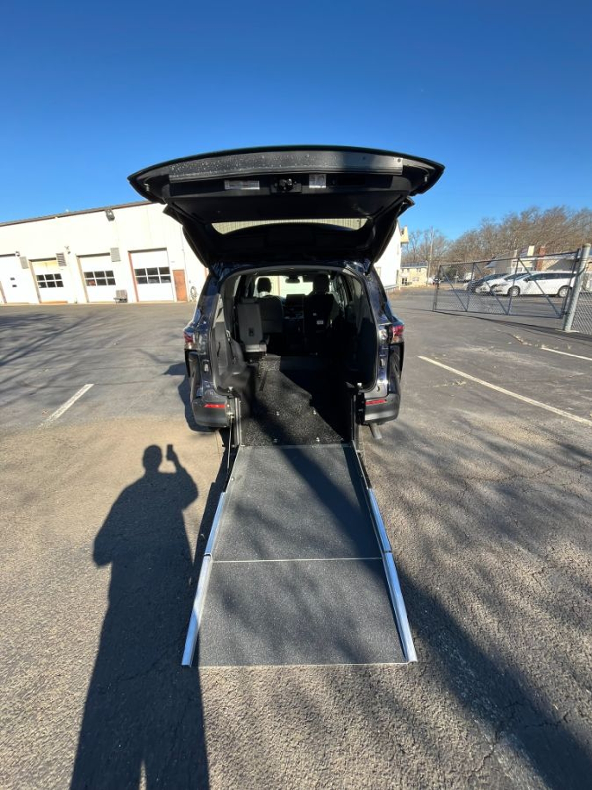 2024 TOYOTA SIENNA - Image 3