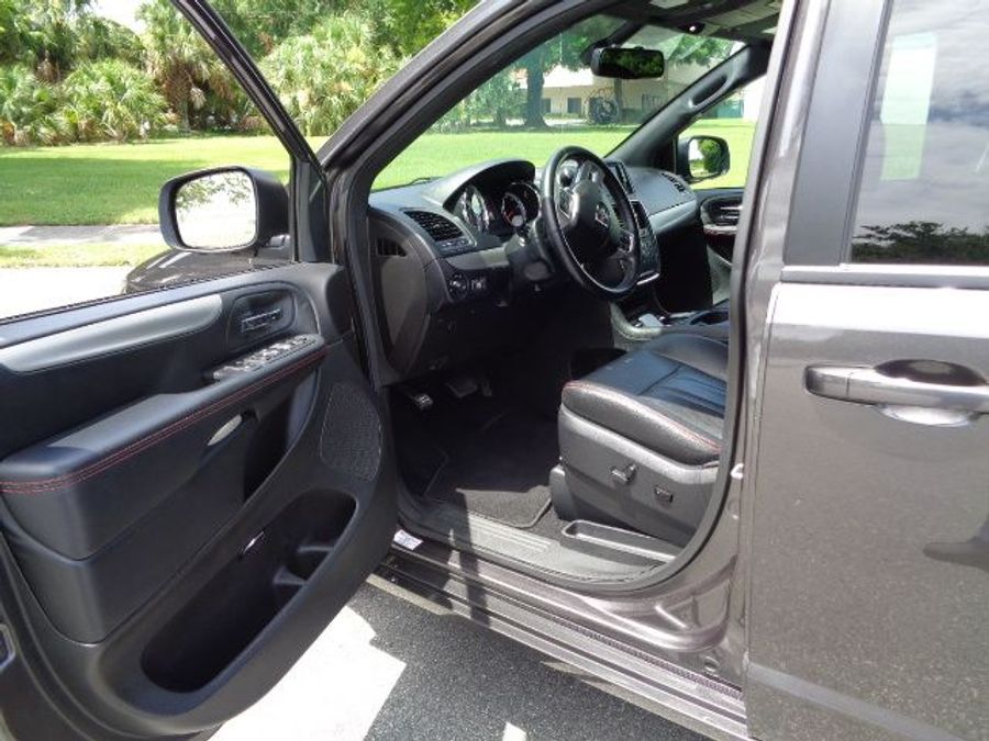 Used 2019 Dodge Grand Caravan GT - Ryno Rear Entry Entry Fold Out Manual Ramp