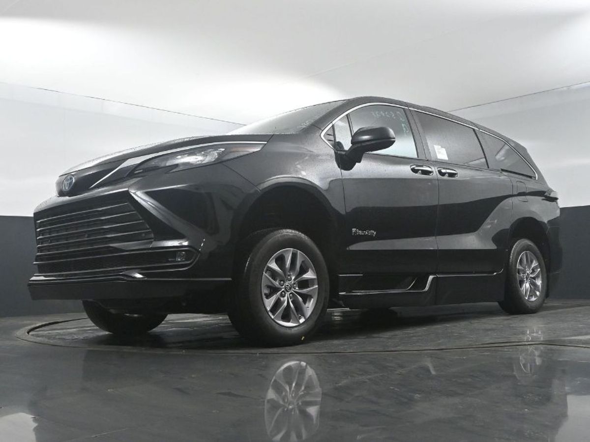 2025 TOYOTA SIENNA - Image 20