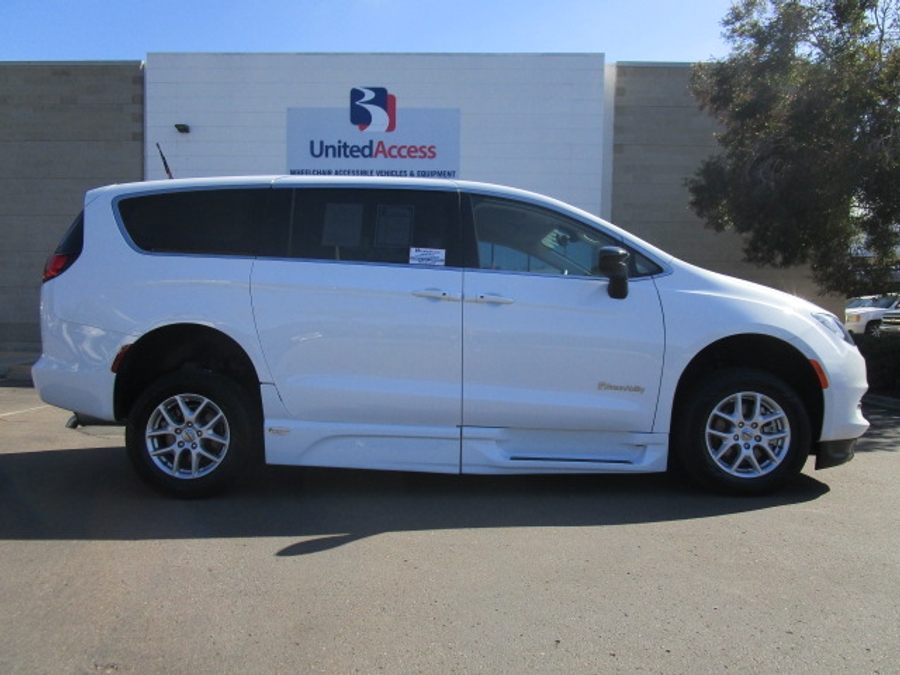 Used 2024 Chrysler Voyager LX - BraunAbility Side Entry Entry Fold Out Automatic Ramp