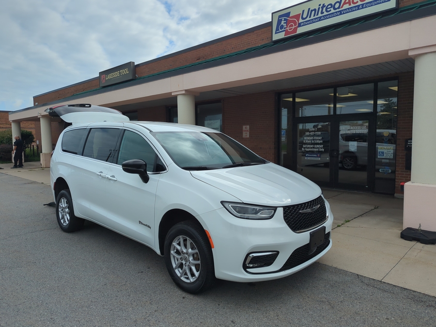 Used 2024 Chrysler Pacifica Touring - BraunAbility Rear Entry Fold Out Manual Ramp