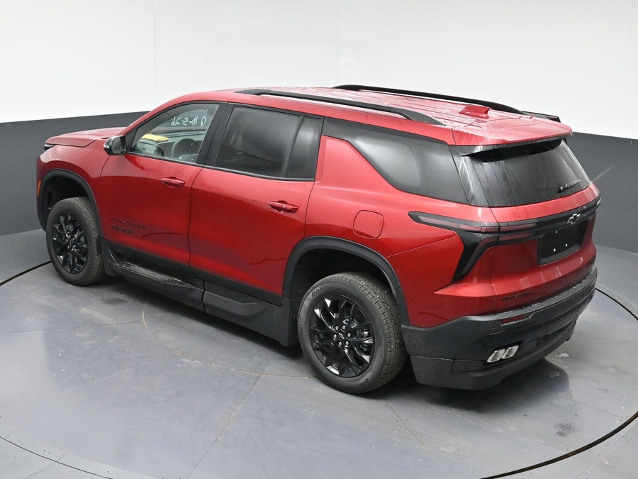 Red Chevrolet Traverse image number 16