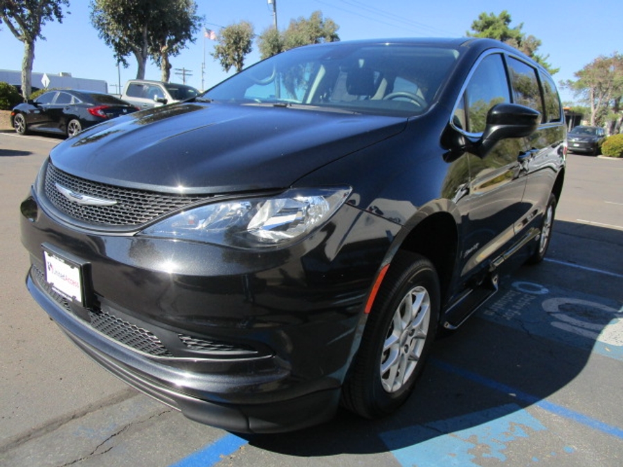 Used 2023 Chrysler Voyager LX - BraunAbility Side Entry Entry Fold Out Automatic Ramp