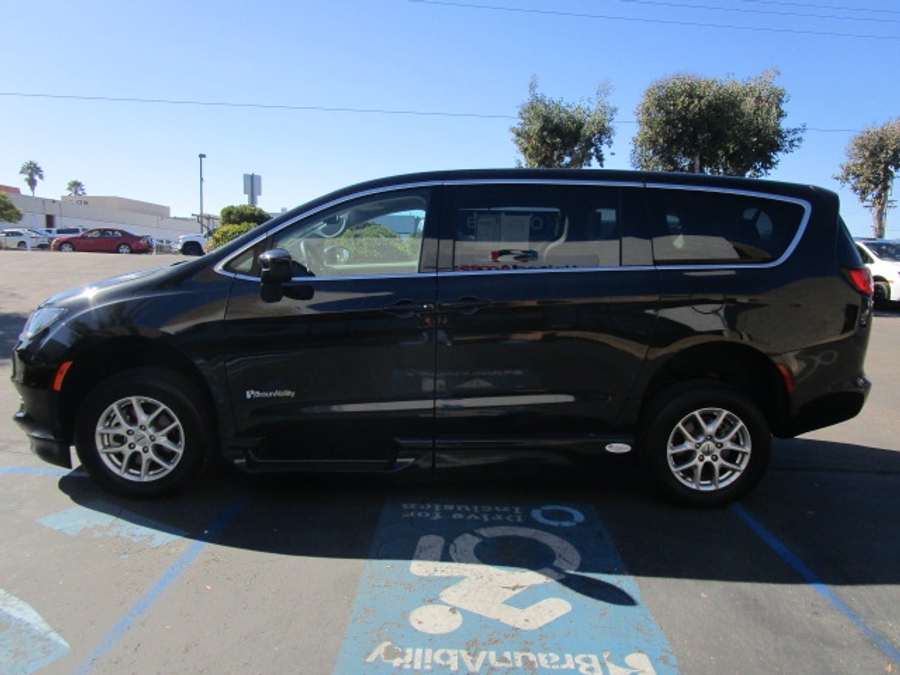 Used 2023 Chrysler Voyager LX - BraunAbility Side Entry Entry Fold Out Automatic Ramp