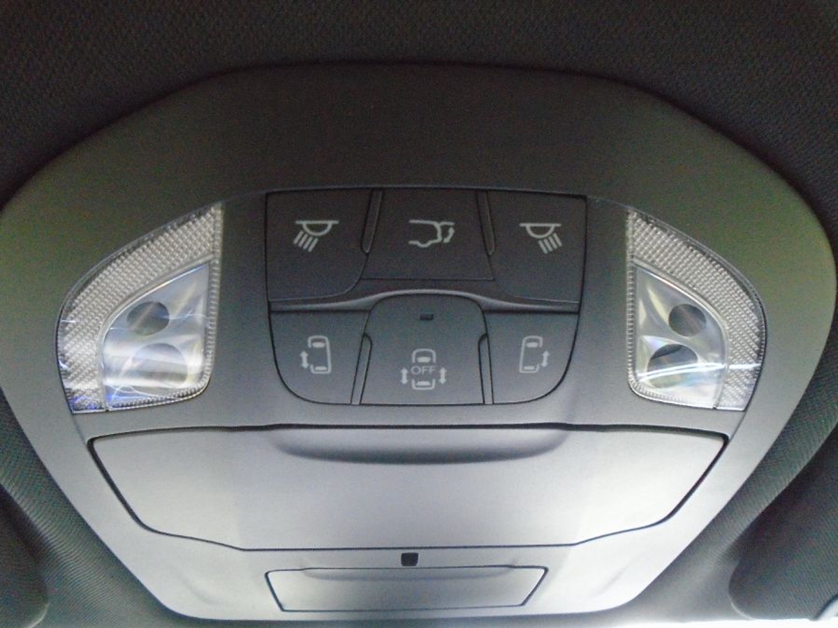 2025 CHRYSLER PACIFICA - Image 7