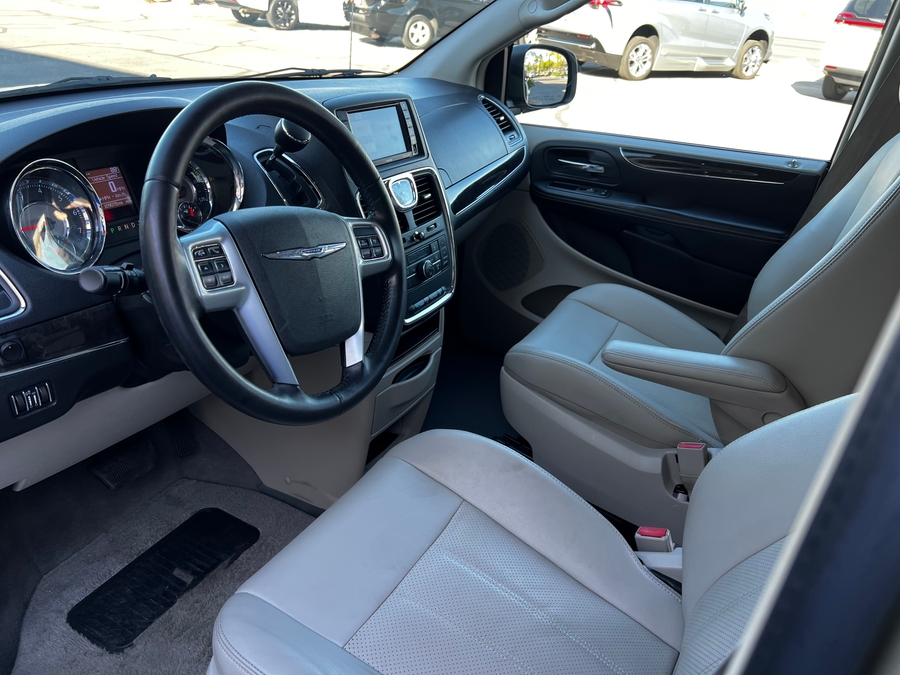 Used 2012 Chrysler Town and Country Touring-L - El Dorado  Entry  Ramp