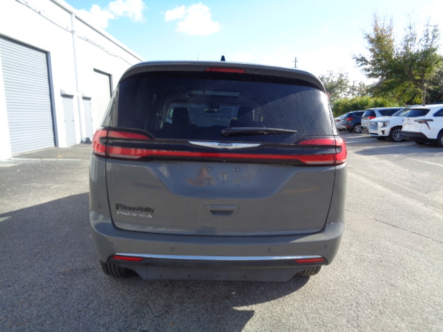 Used 2023 Chrysler Pacifica Touring L - BraunAbility Side Entry Entry Fold Out Automatic Ramp