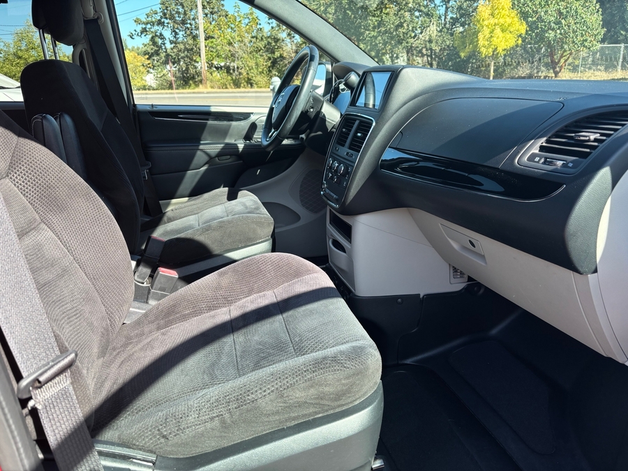 Used 2014 Dodge Grand Caravan SE 30th Anniversary - BraunAbility Side Entry Fold Out Automatic Ramp