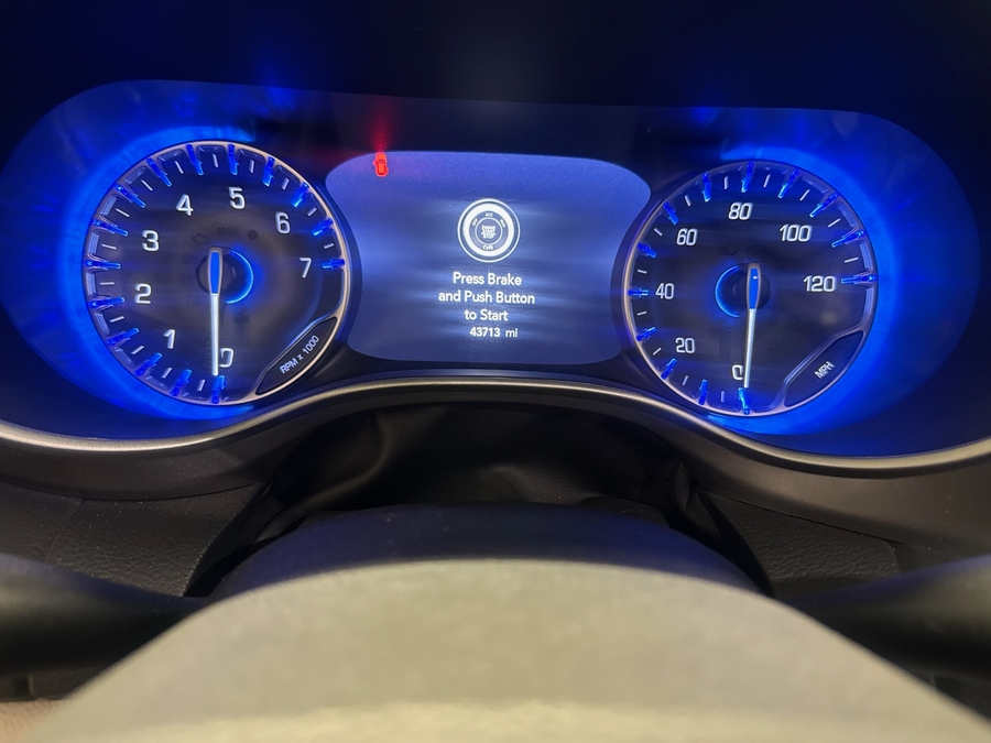 Black Chrysler Pacifica image number 15