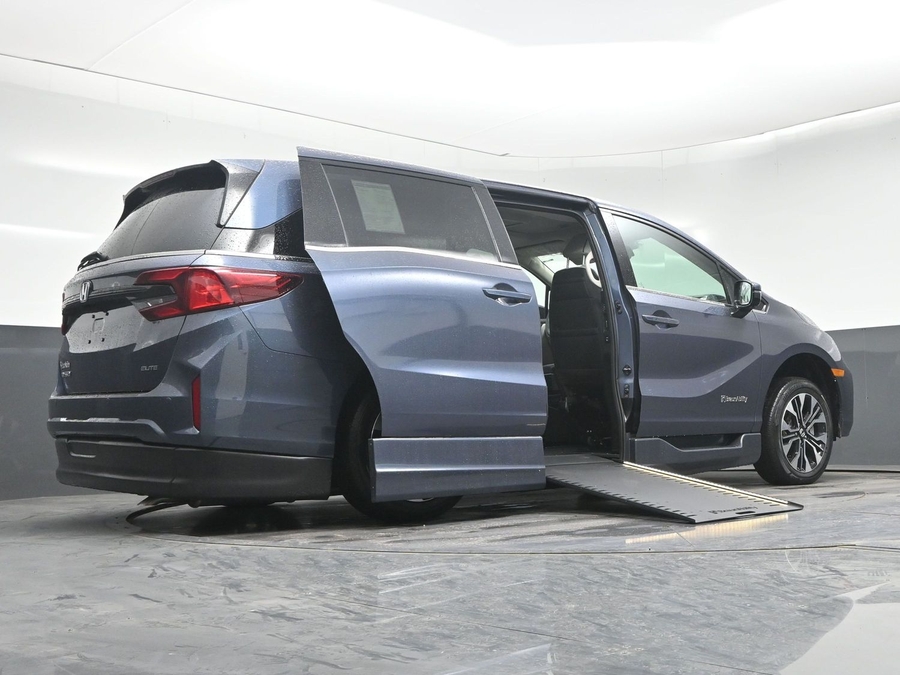 New 2026 Honda Odyssey Elite - BraunAbility Side Entry In Floor Automatic Ramp