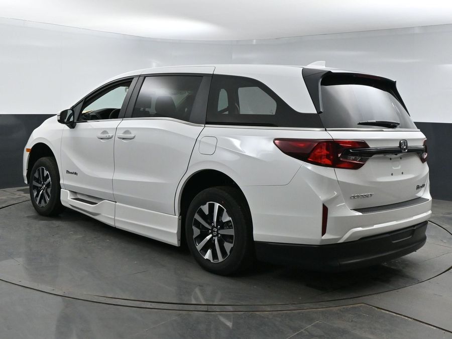 New 2025 Honda Odyssey EX-L - BraunAbility Side Entry Entry In Floor Automatic Ramp