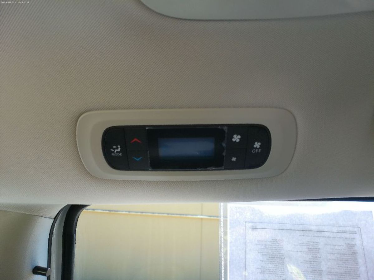 2024 CHRYSLER VOYAGER - Image 14