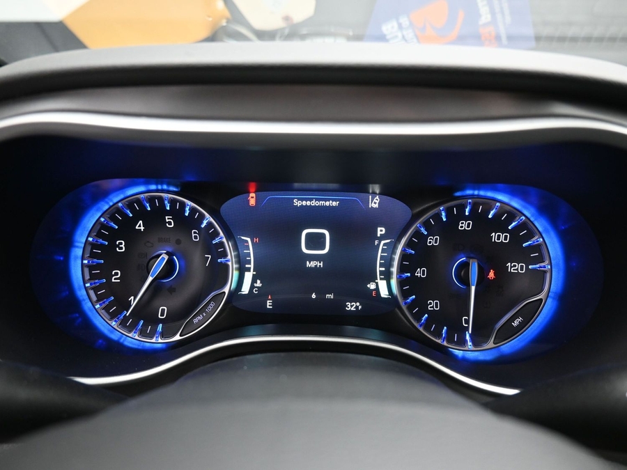 New 2026 Chrysler Voyager LX - BraunAbility Side Entry Entry Fold Out Manual Ramp