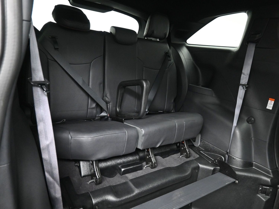 New 2025 Toyota Sienna Hybrid XSE Sport - BraunAbility Side Entry Entry Fold Out Automatic Ramp