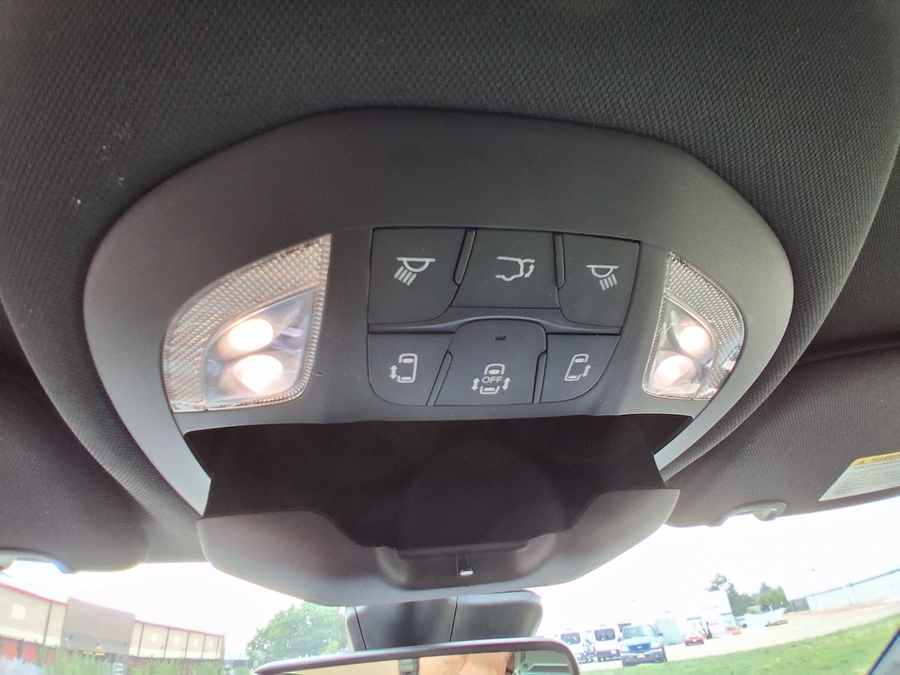 Black Chrysler Pacifica image number 24