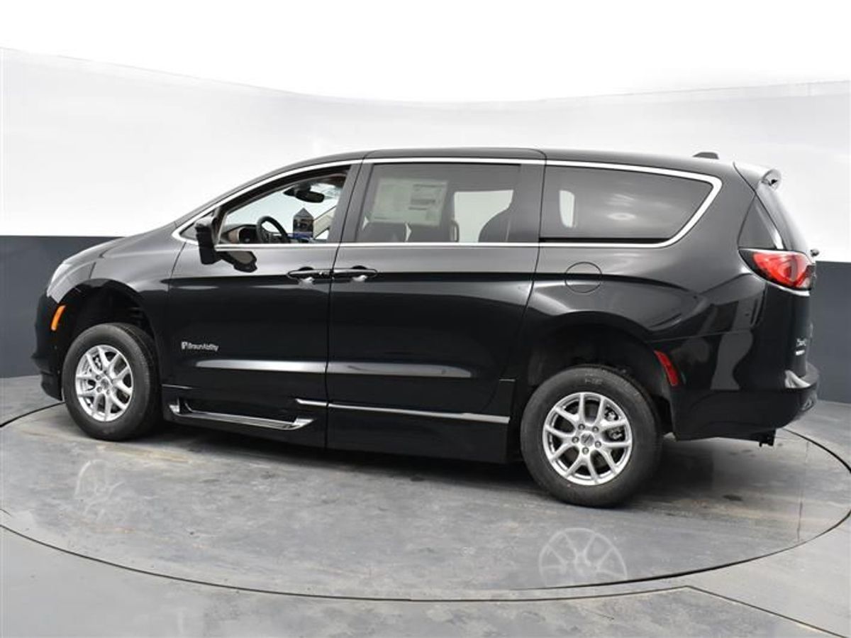 2023 CHRYSLER VOYAGER - Image 9