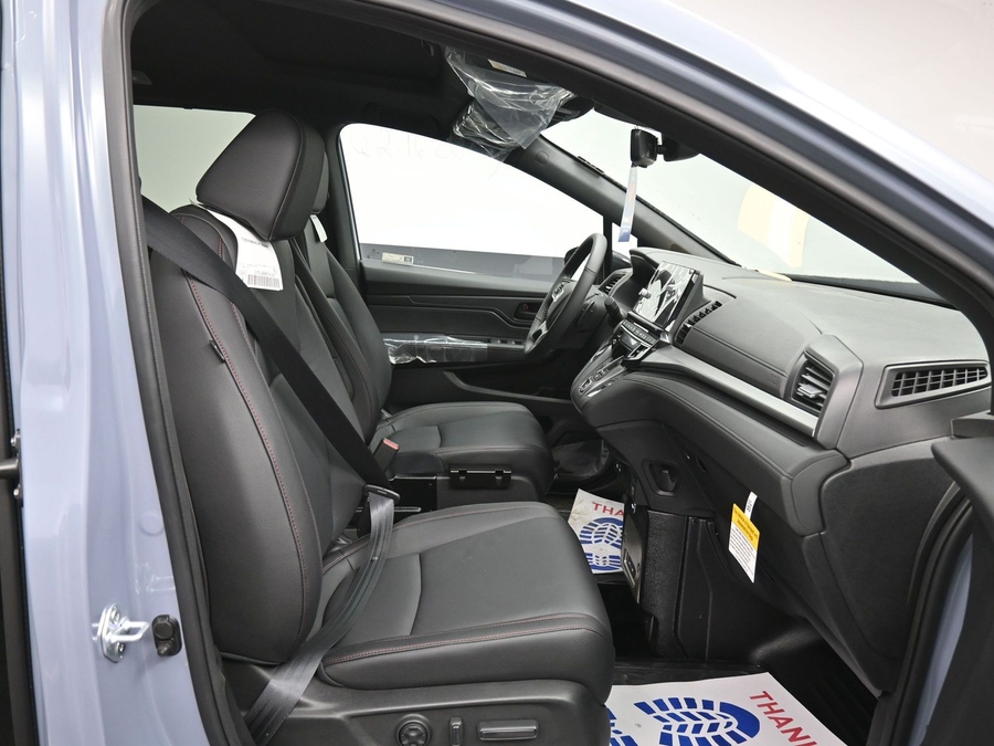 New 2026 Honda Odyssey Sport - BraunAbility Side Entry Entry In Floor Automatic Ramp