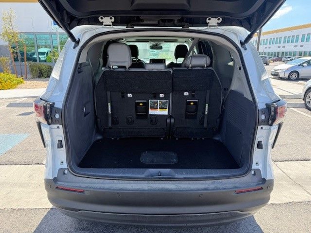 2023 TOYOTA SIENNA - Image 15