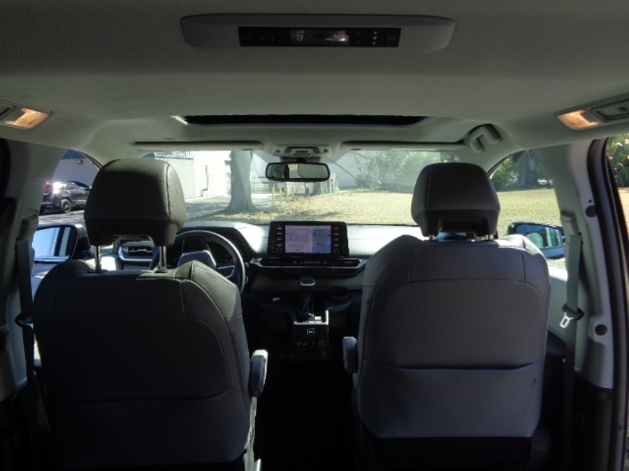 Used 2024 Toyota Sienna Hybrid XLE Plus - BraunAbility Side Entry Entry Fold Out Automatic Ramp