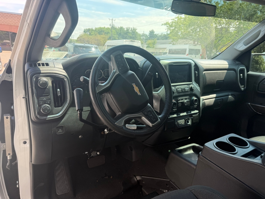 Silver Chevrolet Silverado 1500 image number 2