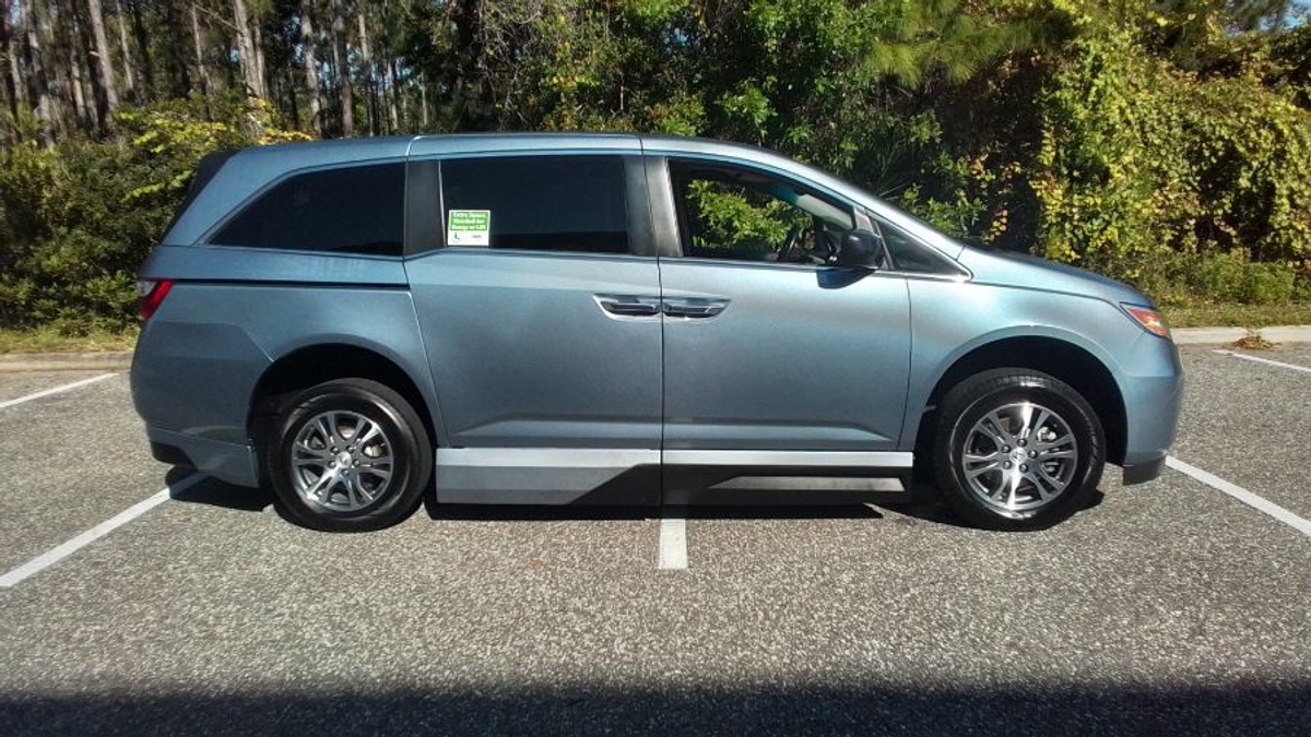 2012 HONDA ODYSSEY - Image 1