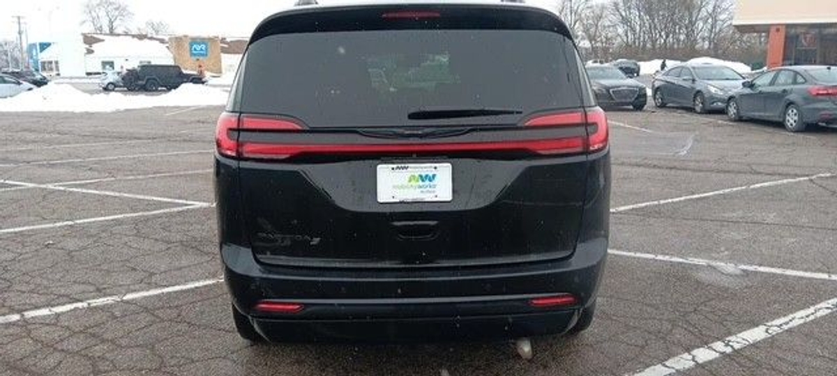 2021 CHRYSLER PACIFICA - Image 6