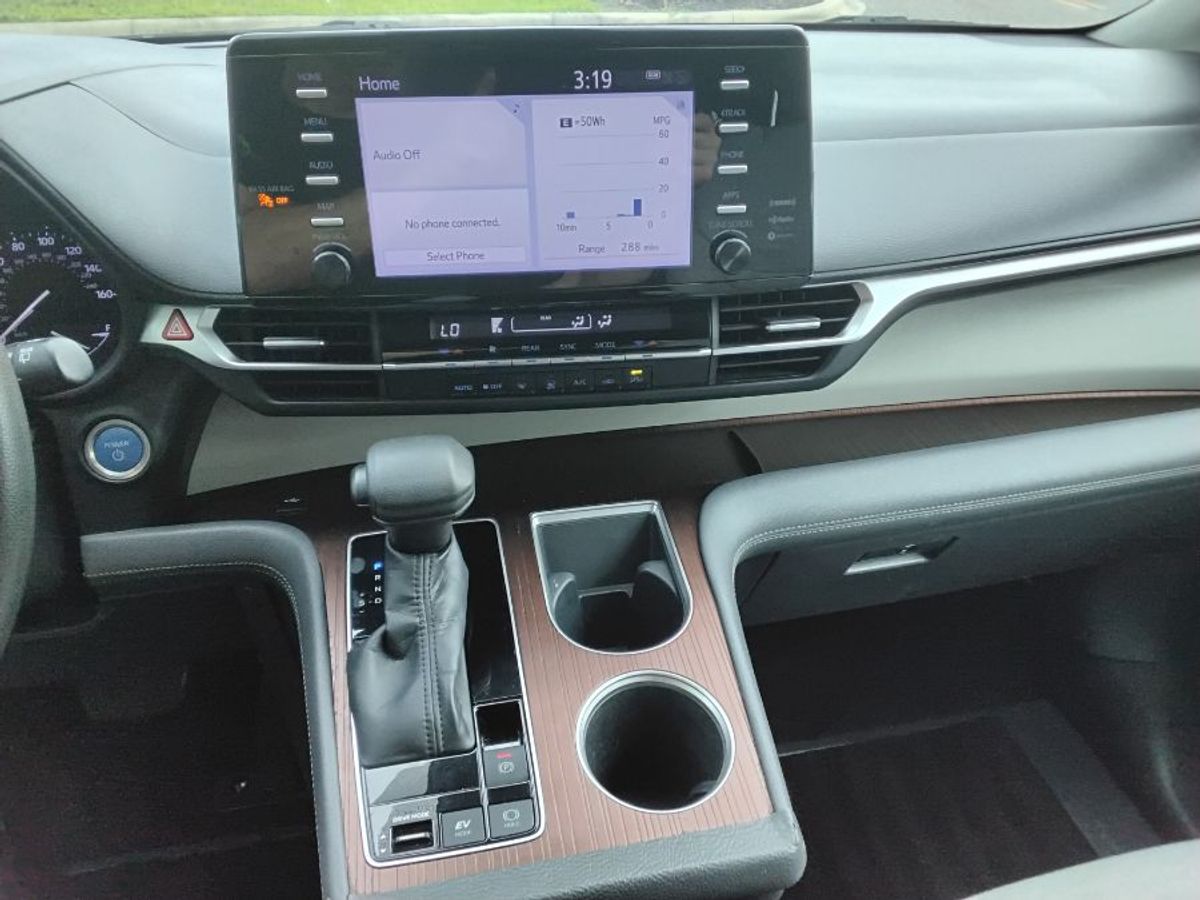 2022 TOYOTA SIENNA - Image 10