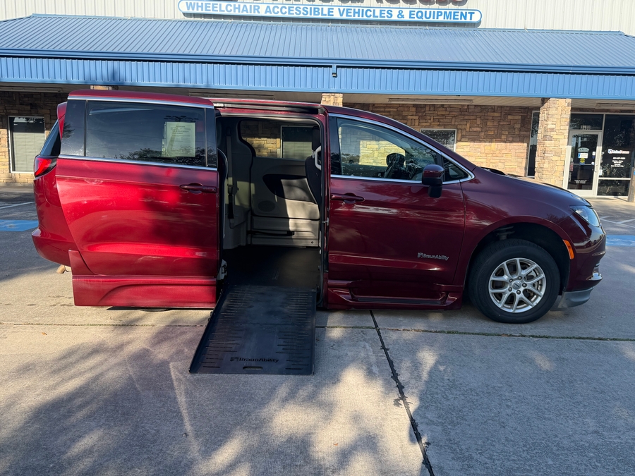 Used 2023 Chrysler Voyager LX - BraunAbility Side Entry Fold Out Automatic Ramp