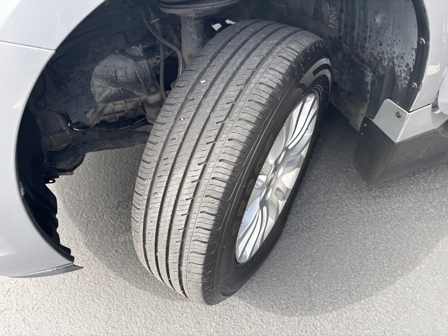 Used 2013 Toyota Sienna XLE - VMI Side Entry In Floor Automatic Ramp
