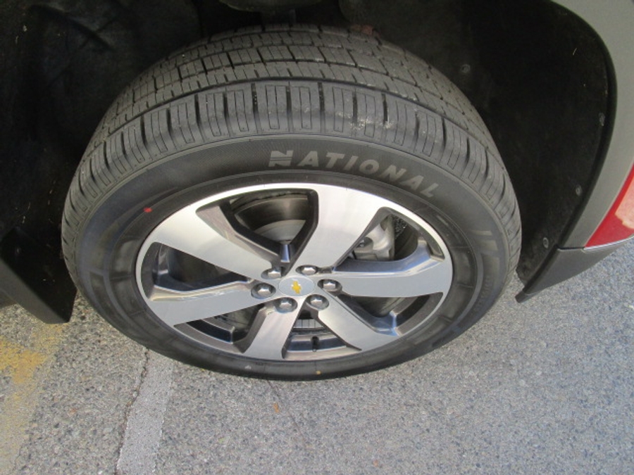 Used 2021 Chevrolet Traverse 3LT - BraunAbility Side Entry In Floor Automatic Ramp