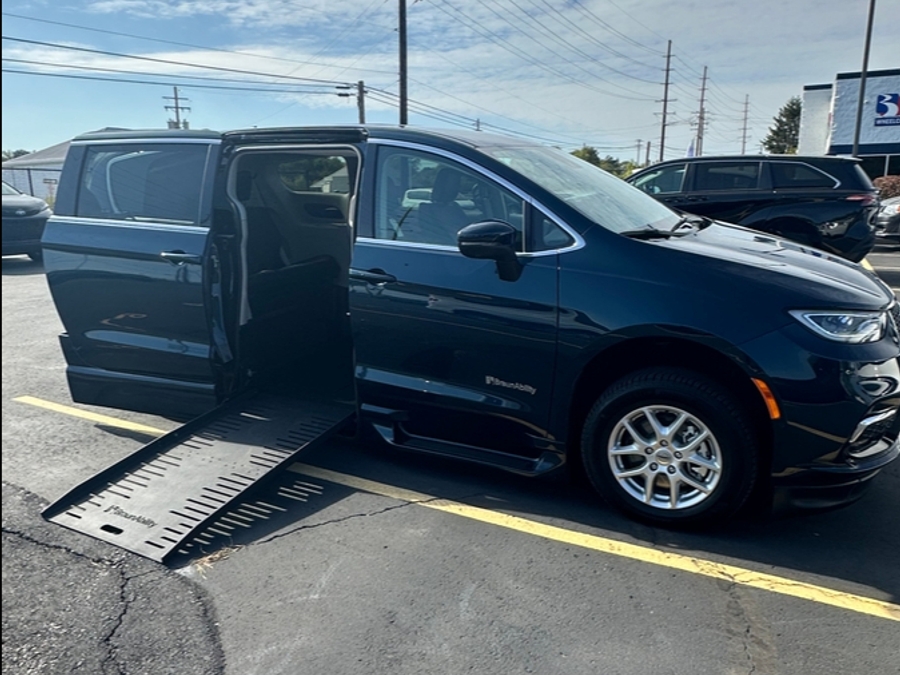 Used 2023 Chrysler Pacifica Touring L Safety - BraunAbility Side Entry Entry Fold Out Automatic Ramp