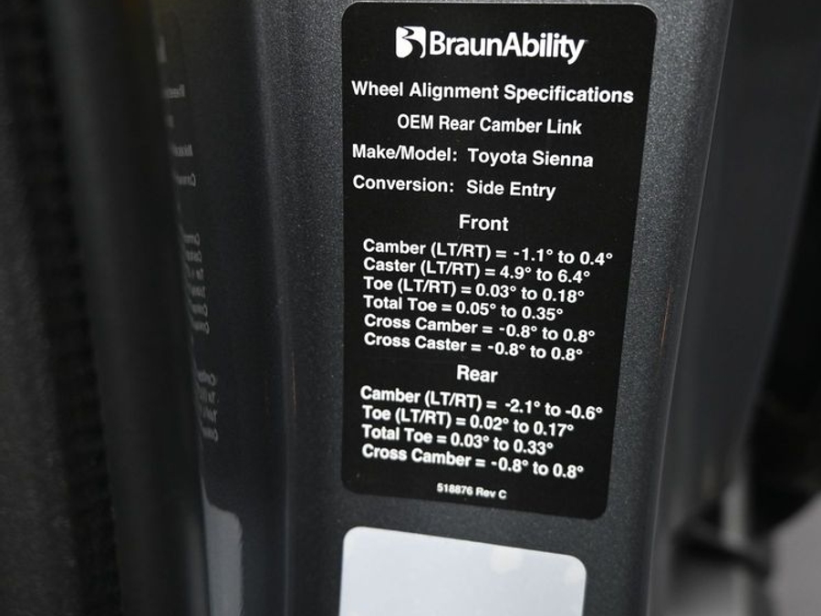 New 2026 Toyota Sienna Hybrid XLE Add - BraunAbility Side Entry Fold Out Automatic Ramp