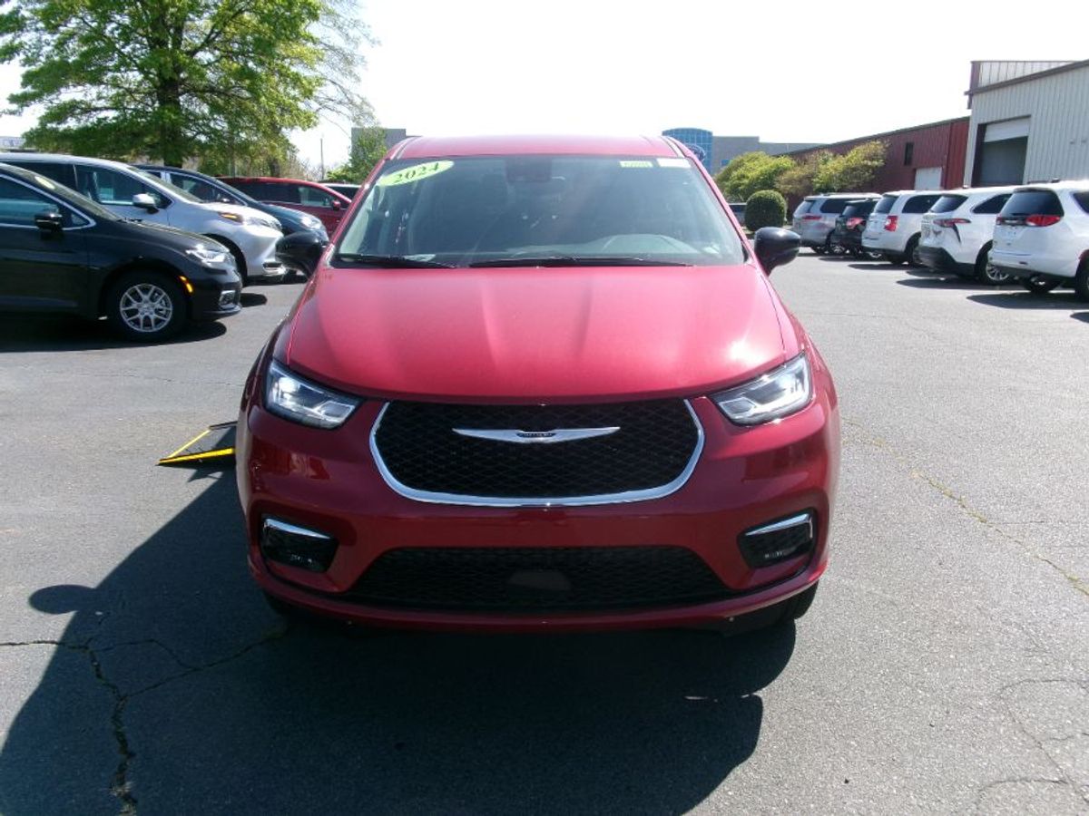 2024 CHRYSLER PACIFICA - Image 4