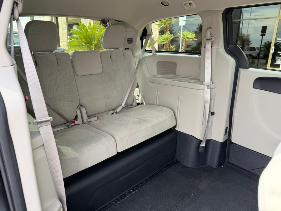 2012 Dodge Grand Caravan SXT - Photo 11