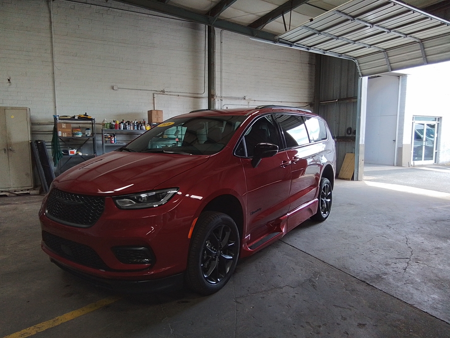 Red Chrysler Pacifica image number 24