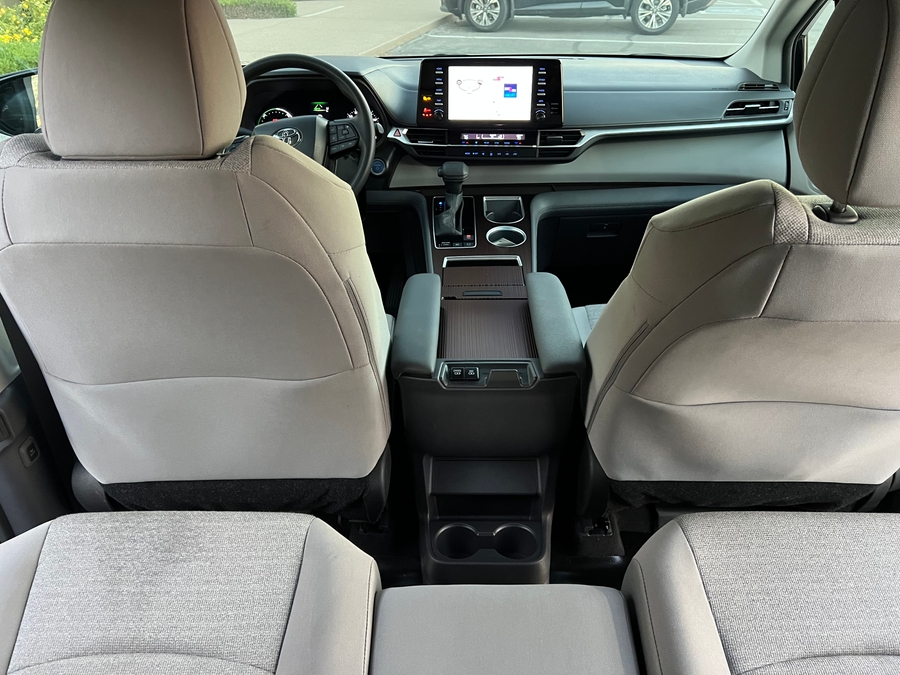 Used 2024 Toyota Sienna Hybrid LE - BraunAbility Rear Entry Entry Fold Out Manual Ramp