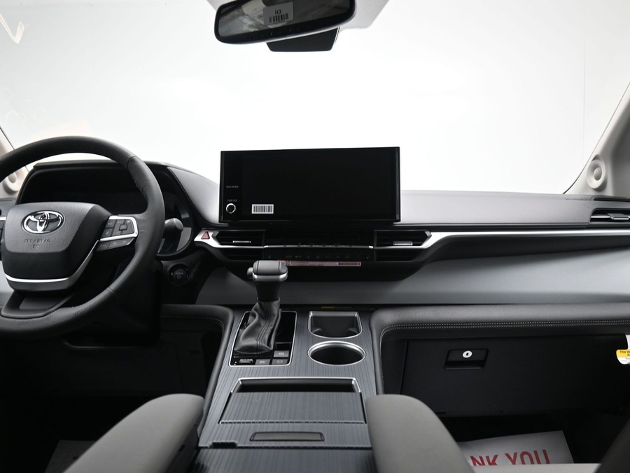 New 2026 Toyota Sienna Hybrid XLE Add - BraunAbility Commercial Rear Entry Entry Fold Out Manual Ramp