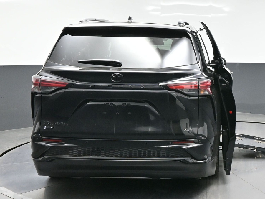 New 2026 Toyota Sienna Hybrid XSE Sport - BraunAbility Side Entry Fold Out Automatic Ramp