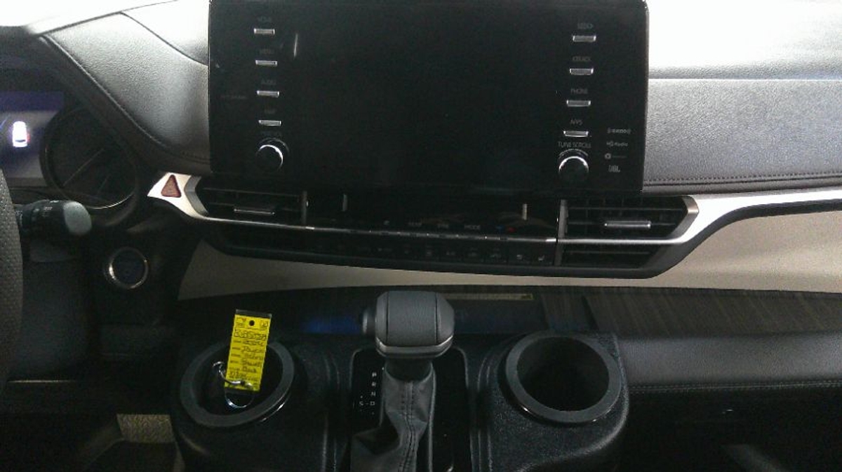 2024 TOYOTA SIENNA - Image 18